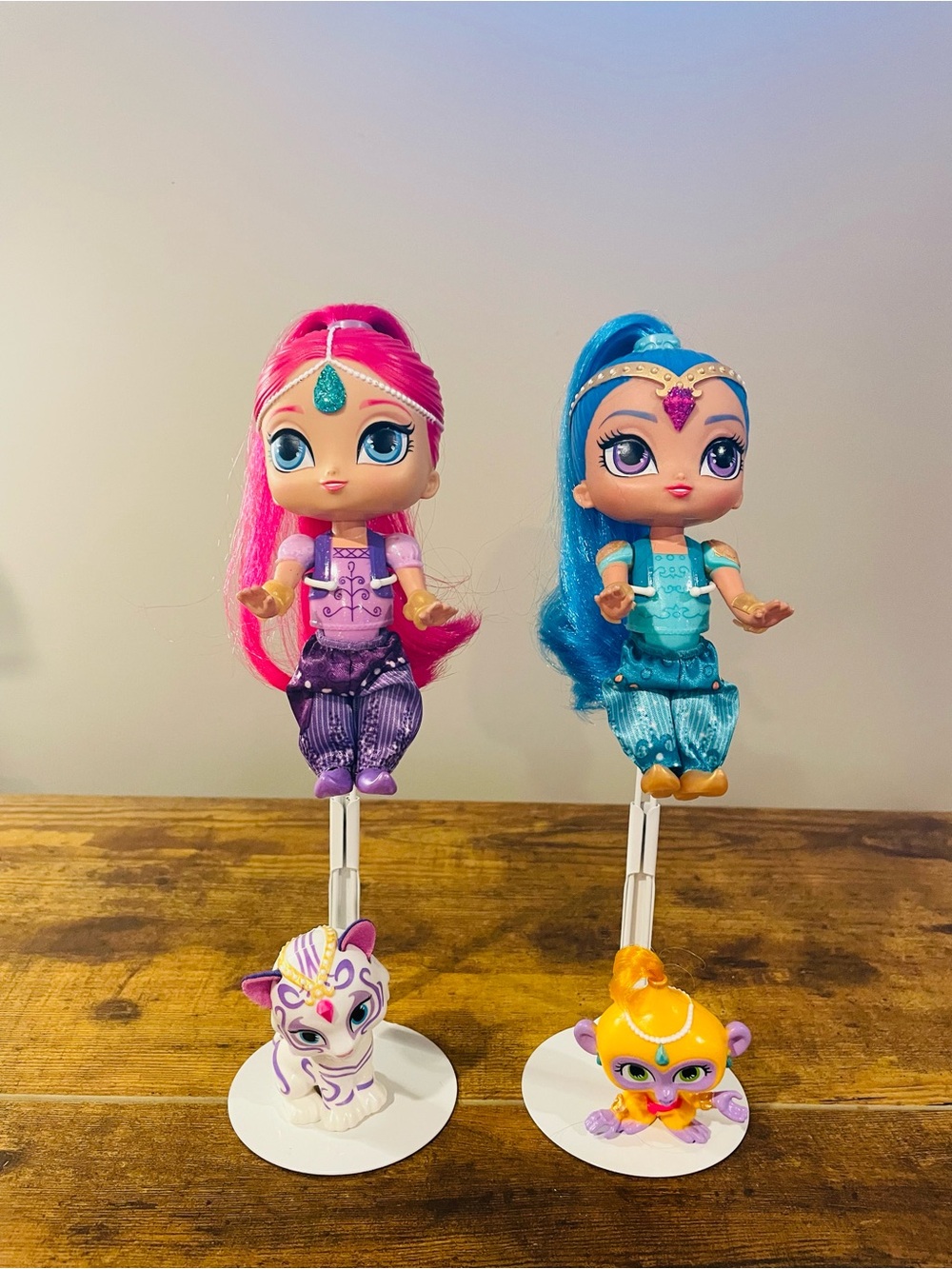 Shimmer & Shine Genie Dolls with Pets – Original Outfits, Shoes & Bracelets
